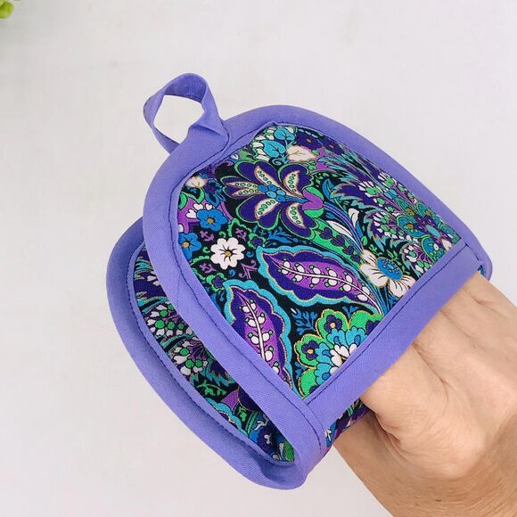 Set of 2 Finger Hotpad Potholders, Violet Purple Paisley, 2 Piece Set - Picture 5 of 7